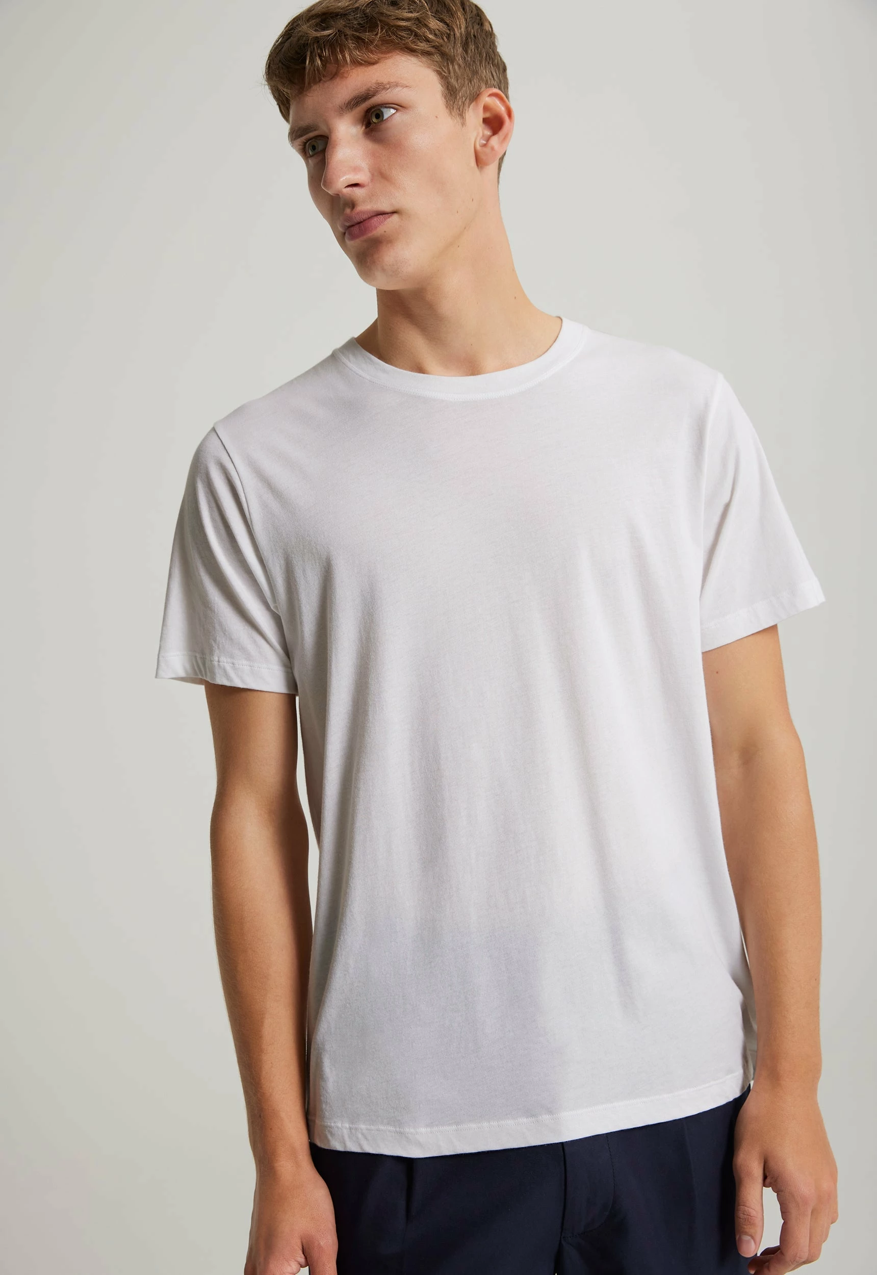 Jac+Jack Jac + Jack | Sans Tee - White 2 Jac+Jack Jac + Jack | Sans Tee - White - Image 2