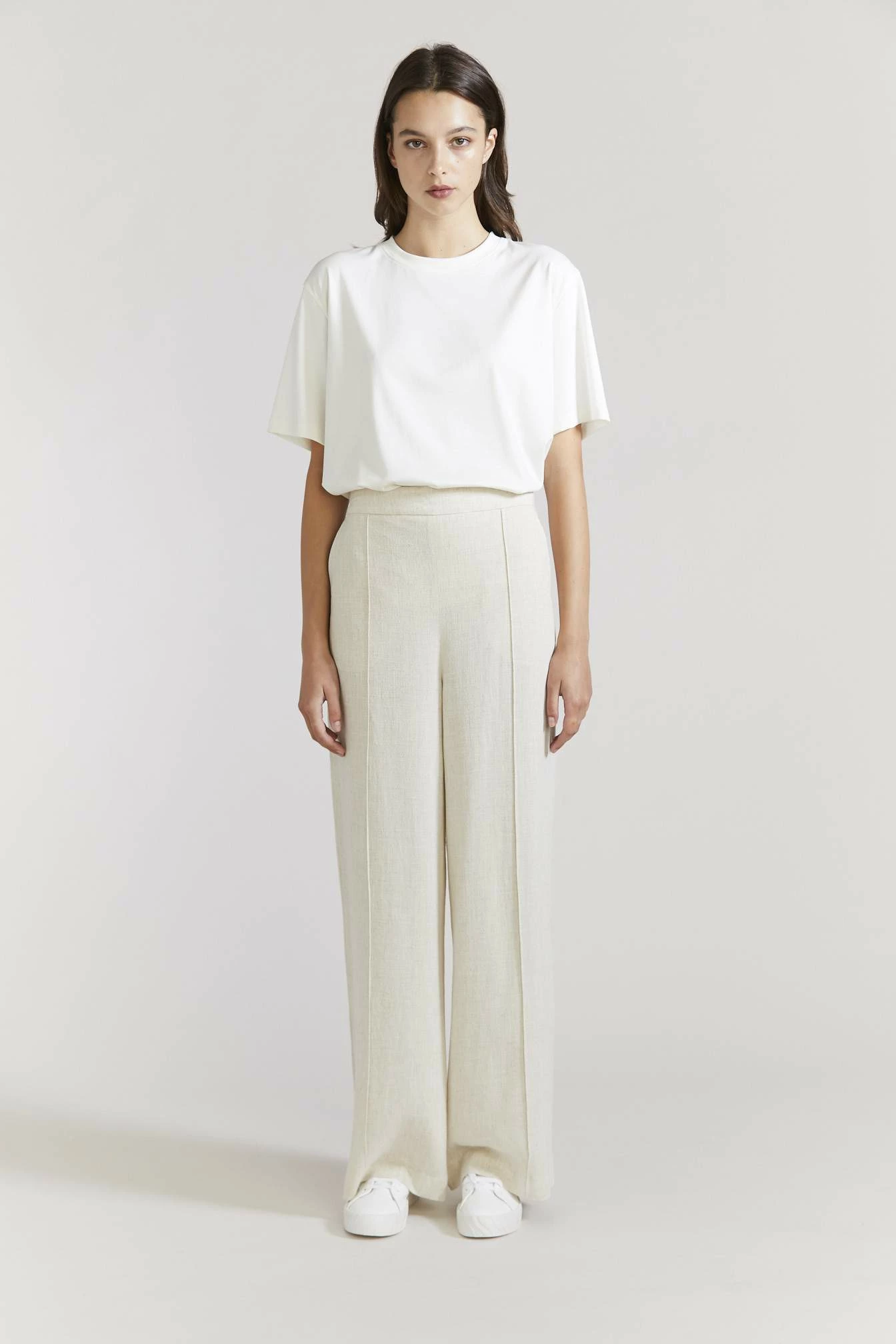 Laing | Relaxed Boyfriend Tee - Canvas 3 Laing | Relaxed Boyfriend Tee - Canvas - Image 3