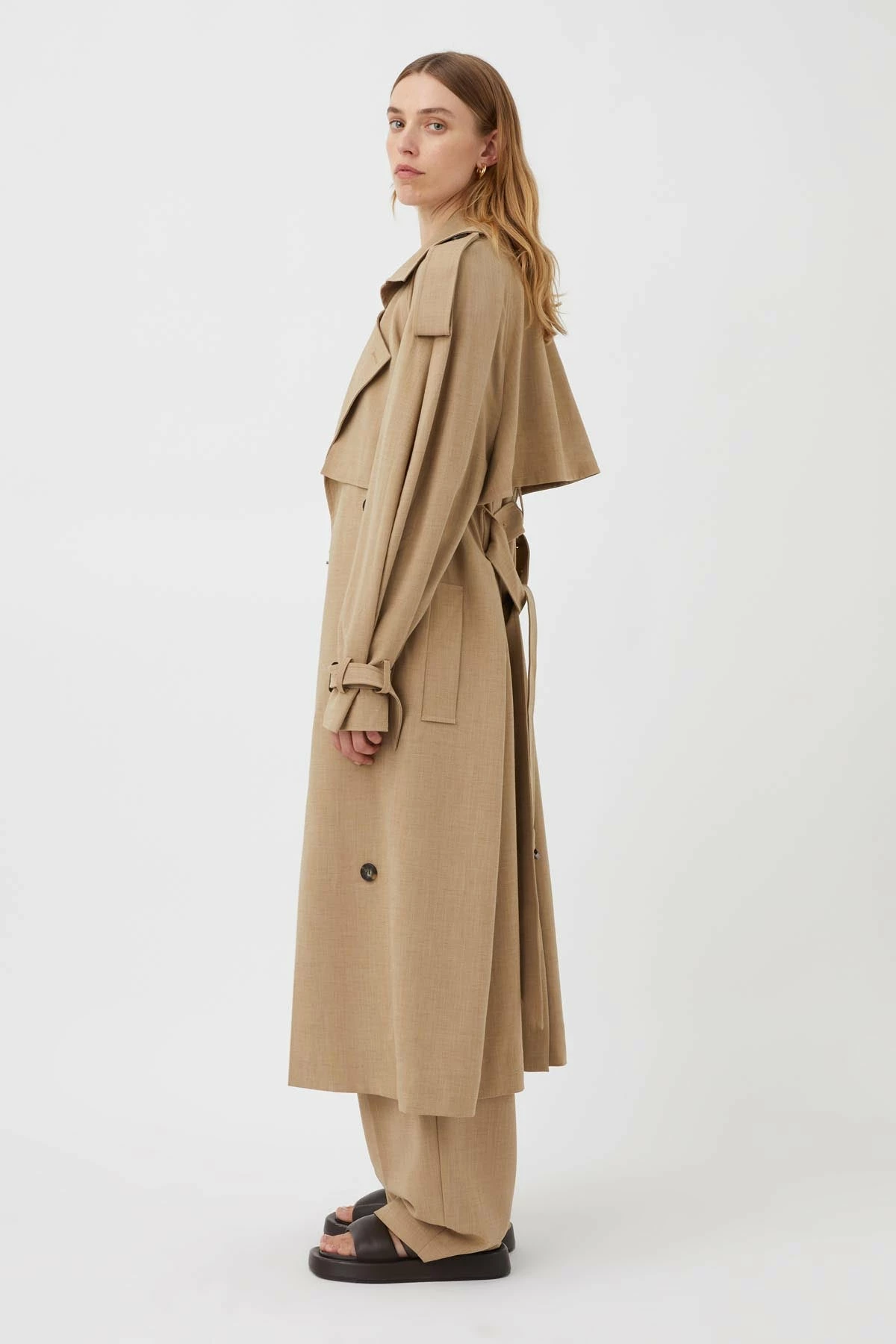 Camilla And Marc | Fernando Trench - Flax 5 Camilla And Marc | Fernando Trench - Flax - Image 5