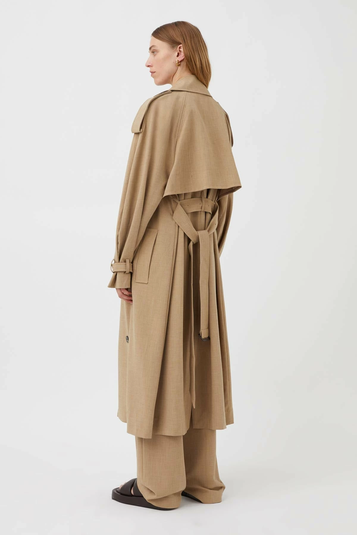 Camilla And Marc | Fernando Trench - Flax 6 Camilla And Marc | Fernando Trench - Flax - Image 6