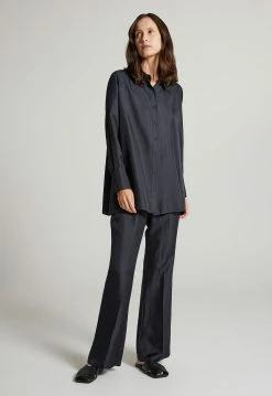 Jac+Jack Jac + Jack | Aura Shirt - Dark Slick -Acler Shop DelanyPantDarkSlick AuraShirtDarkSlick 0025 2048x 9eda2242 1e68 4bdb 9ccf 15aa74a919e7