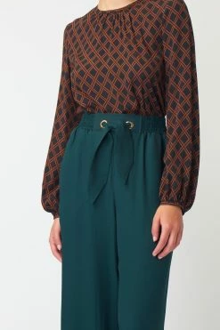 Kate Sylvester | Lia Top - Black 8 Kate Sylvester | Lia Top - Black -Acler Shop Lia Top Black 4575 1440x 5fad4b3d d3e7 450b 928d 3bdba1c88220