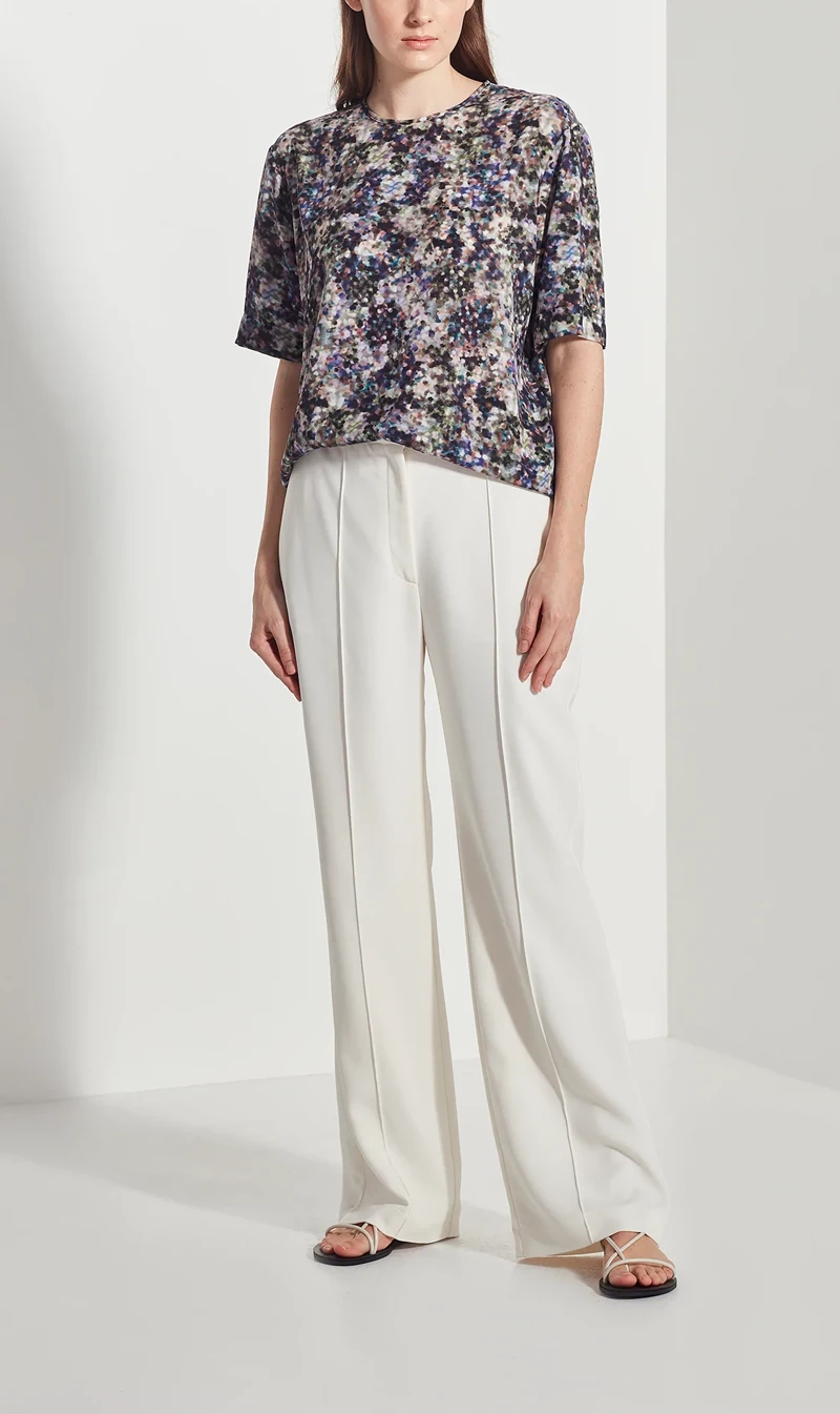 Juliette Hogan | Drape T - Cosmos 1 Juliette Hogan | Drape T - Cosmos