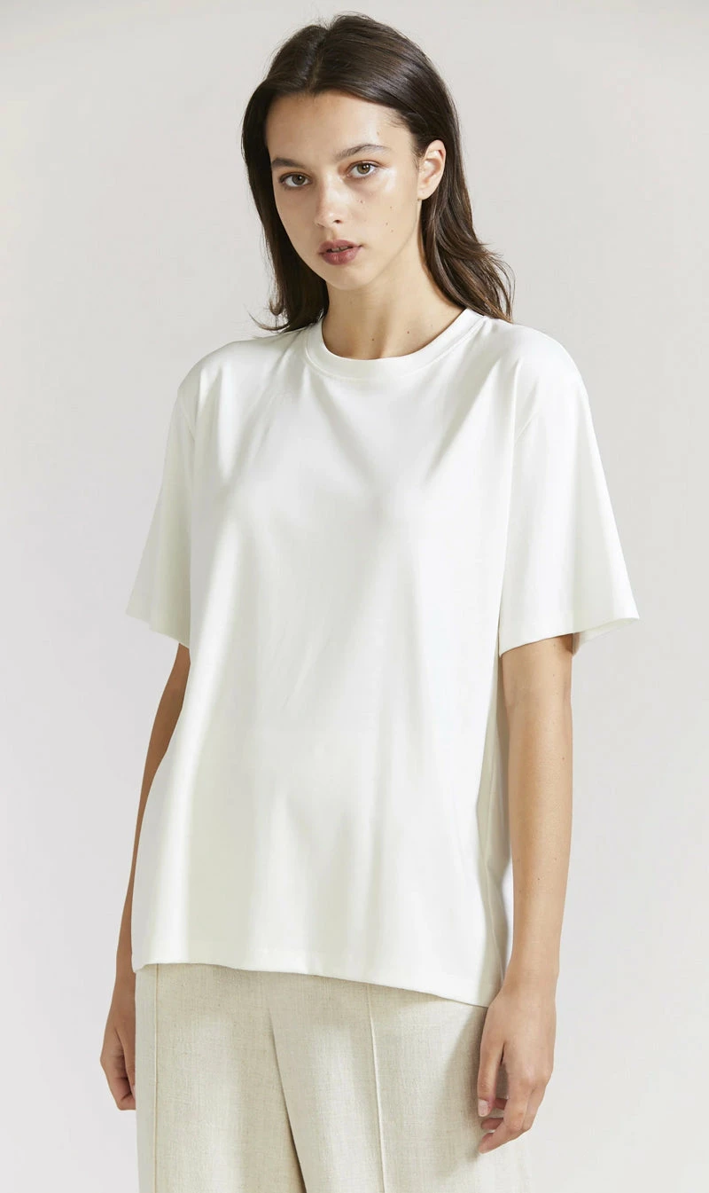 Laing | Relaxed Boyfriend Tee - Canvas 1 Laing | Relaxed Boyfriend Tee - Canvas