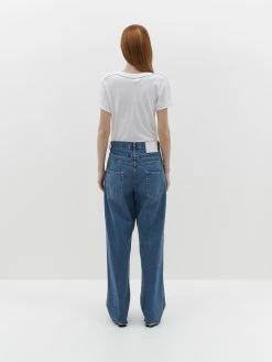 Bassike | Slim Classic S/S T.shirt - White -Acler Shop SS21WJT160 slim classic short sleeve tshirt white BACK 2000x 50a78de9 753b 476b 919b 6c4e612ecbc6