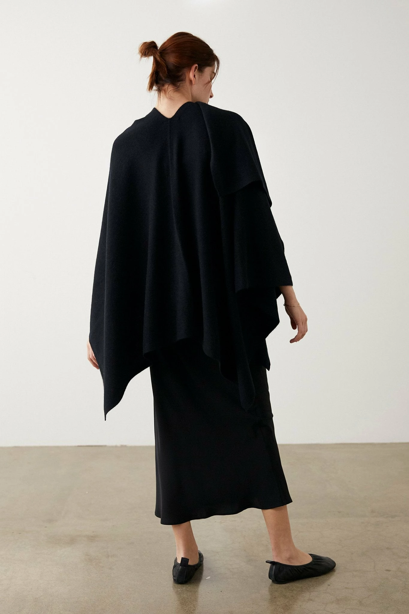 Marle | Exclusive Matilda Poncho - Black 6 Marle | Exclusive Matilda Poncho - Black - Image 6