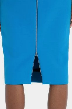 Victoria Beckham | Spiral Seam T.Shirt Fitted Dress - Sky Blue -Acler Shop VictoriaBeckham SpiralSeamT ShirtFittedInSkyBlue SKYBLUE 1223WDR004572A 2700 4050 247 WHITE LR HR Detail Model5 JPG5 1500x c1ec6b48 7b43 4331 ad8c 9c9163319449