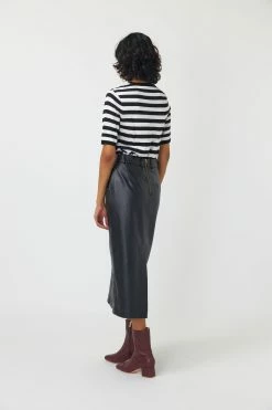 Kate Sylvester | Kate Top - Black Stripe 6 Kate Sylvester | Kate Top - Black Stripe -Acler Shop katetopblack 0781 1440x 2c298784 a97a 4991 8790 5a4f88aa4439