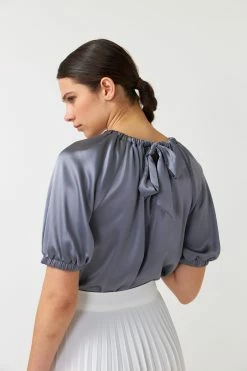 Kate Sylvester | Meg Top - Slate -Acler Shop megtopslate 0300 1440x 130382b9 b834 4ff6 83ce 1f11d61ca1ad