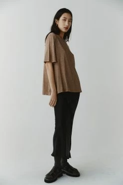 Marle | Aria Top - Acorn -Acler Shop p d643a643 eaf9 40d8 8b4b 5858b16086da