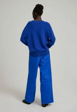 Jac+Jack Jac + Jack | Sharpo Sweater - Aerial Blue 7 Jac+Jack Jac + Jack | Sharpo Sweater - Aerial Blue -Acler Shop p ef2c04da 2d68 486d 97f4 313df4b6d2b6